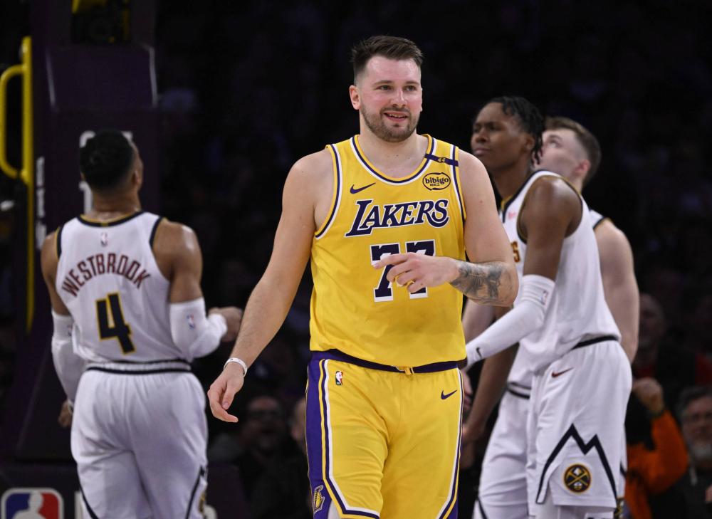 其次是各队 其次是各队