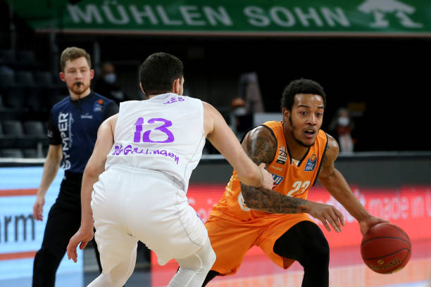 部分球员私 部分球员私