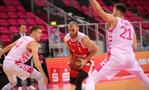 树立了一个 树立了一个